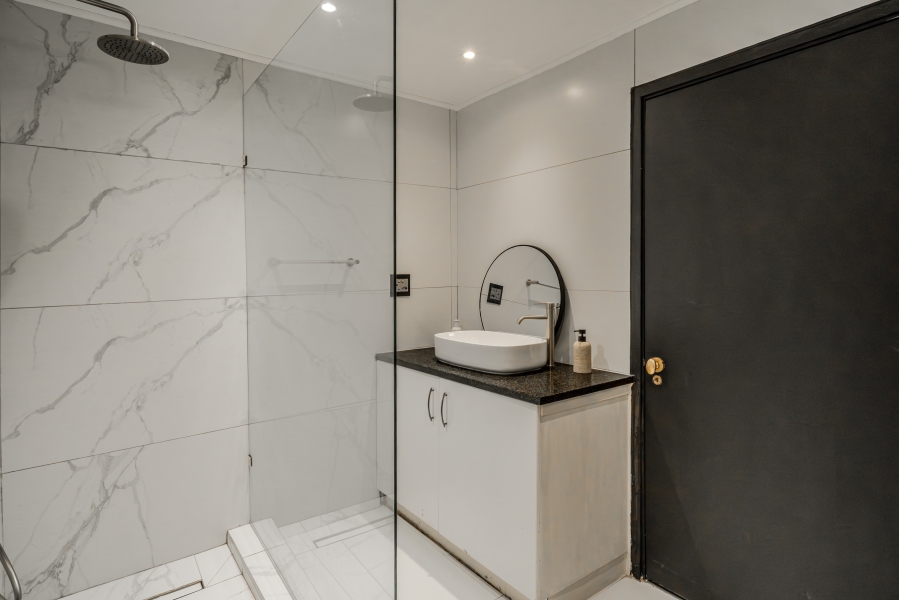 2 Bedroom Property for Sale in Gardens Western Cape